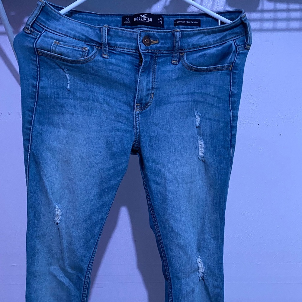 Hollister Low-Rise Super Skinny Ripped Jeans